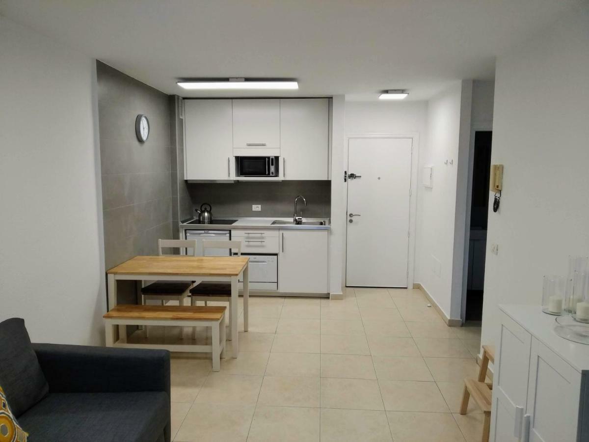 Apartamento "La Livenza" En El Centro De Adeje Con Garaje Privado Lägenhet Costa Adeje  Exteriör bild