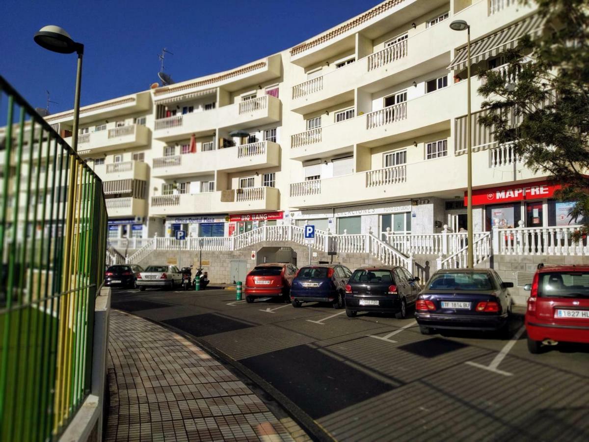 Apartamento "La Livenza" En El Centro De Adeje Con Garaje Privado Lägenhet Costa Adeje  Exteriör bild